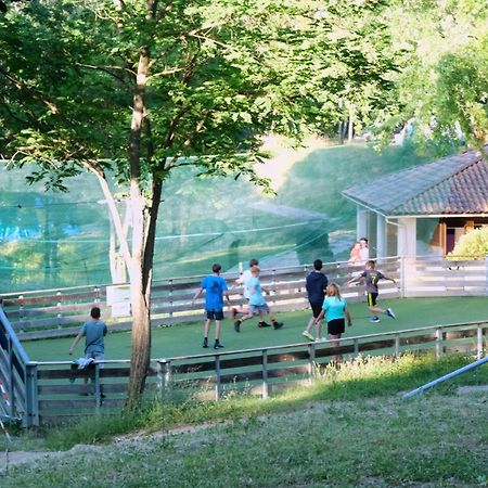 Camping Le Couriou Recoubeau-Jansac Exterior foto