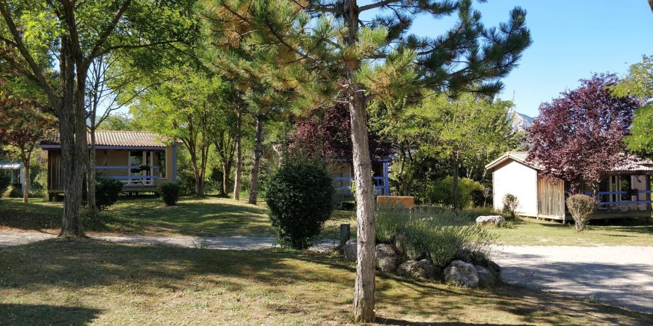 Camping Le Couriou Recoubeau-Jansac Exterior foto