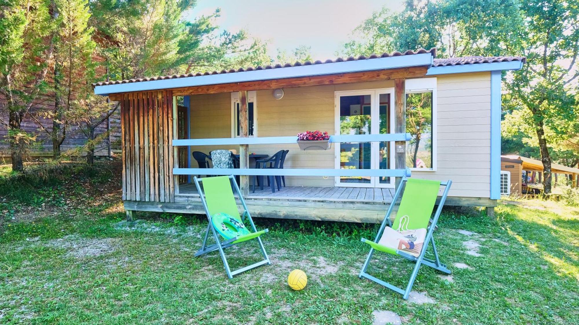 Camping Le Couriou Recoubeau-Jansac Exterior foto