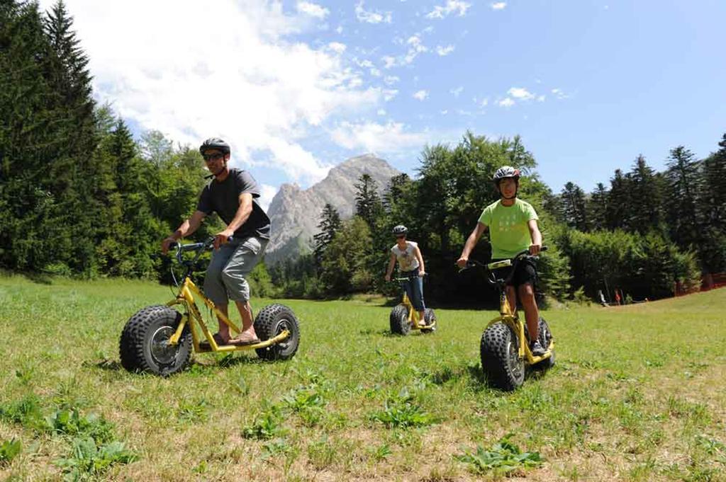 Camping Le Couriou Recoubeau-Jansac Exterior foto