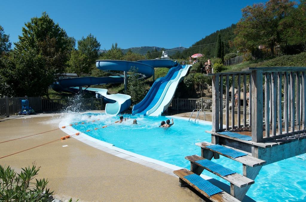 Camping Le Couriou Recoubeau-Jansac Exterior foto